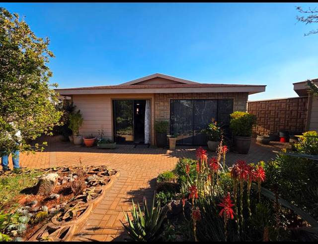 2 BEDROOM PROPERTY TO RENT IN HENLEY-ON-KLIP